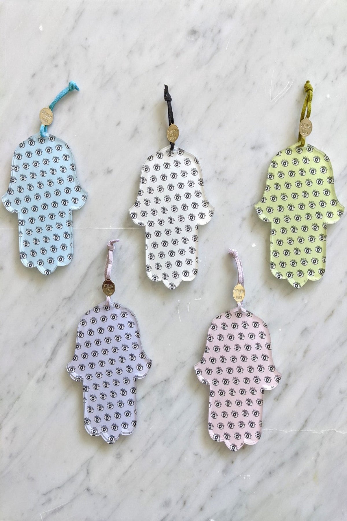 Hamsa for kids room • Baby Hamsa • Nursery Hamsa • Acrylic Hamsa • Evil eye nursery decor • Baby protection charm • Kids room wall decor • Baby shower gift • New baby gift • Bat Mitzvah gift • Stylish Luck • Made in Israel
חמסה לחדר ילדים • חמסה לתינוק • חמסה לעריסה • חמסה מפרספקס • חמסה מודפסת • שמירה לילדים • מתנה ללידה • מתנה לחדר ילדים • מתנה לתינוק • סמלי מזל • Stylish Luck • מיוצר בישראל