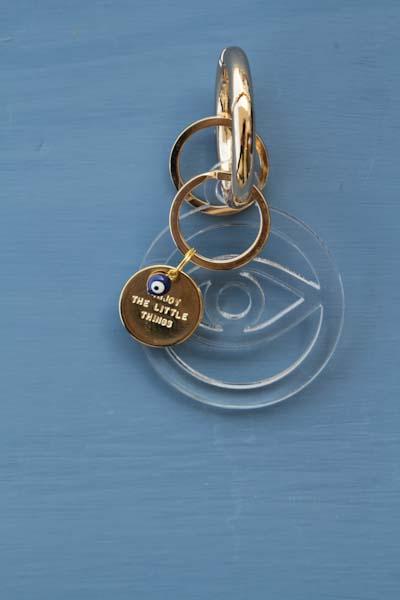 Clear Transparent elegant Evil eye key holder with Gold plated key holder - stylish luck home decor
מחזיק מפתחות עין • מחזיק מפתחות מעוצב • עין לשמירה • מחזיק מפתחות שקוף • מתנה קטנה • מתנה לאישה • מתנה לחברה • סמלי מזל • שמירה מעין הרע • Stylish Luck • מיוצר בישראל