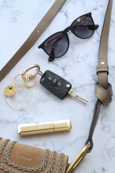 Clear, transparent, elegant Evil eye key holder with Gold plated key holder - stylish luck home decor
מחזיק מפתחות עין • מחזיק מפתחות מעוצב • עין לשמירה • מחזיק מפתחות שקוף • מתנה קטנה • מתנה לאישה • מתנה לחברה • סמלי מזל • שמירה מעין הרע • Stylish Luck • מיוצר בישראל