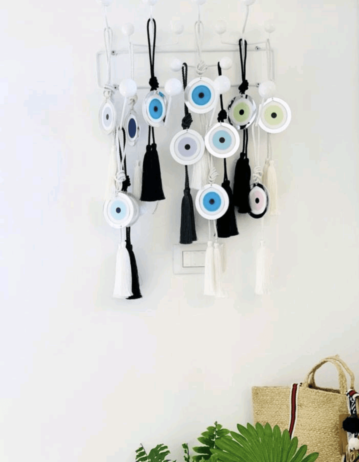 Acrylic Evil Eye wall hanging decoration Green with grey tassel - stylish luck home decor
Evil eye wall hanging • Green evil eye • Evil eye home decor • Evil eye protection • Acrylic wall hanging • Evil eye charm • Boho wall decor • New home decor • Housewarming gift • New baby gift • Good luck charm • Handmade in Israel • Stylish Luck
מתלה קיר עין • עין לקיר • עין ירוקה • עין מפרספקס • שמירה מעין הרע • תכשיט קיר • סמלי מזל • מתנה לחנוכת בית • מתנה ללידה • עיצוב הבית • Stylish Luck • מיוצר בישראל