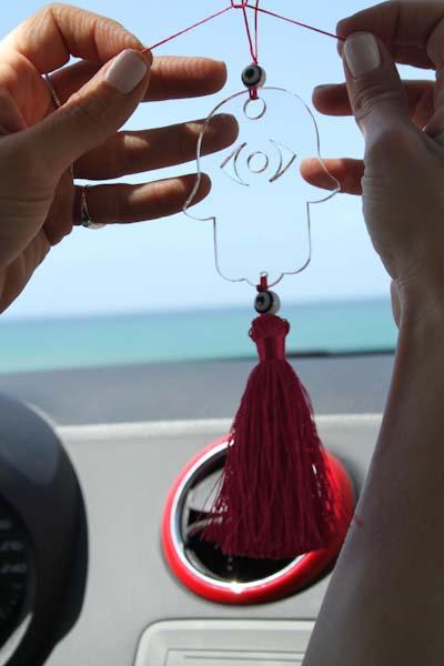 Clear acrylic car charm Hamsa Hanging with white tassel - stylish luck home decor תליון רכב • תליון רכב חמסה • חמסה לרכב • שמירה לרכב • תליון לרכב מעוצב • עין לרכב • סמלי מזל • מתנה לרכב חדש • מתנה לנהג חדש • Stylish Luck • מיוצר בישראל