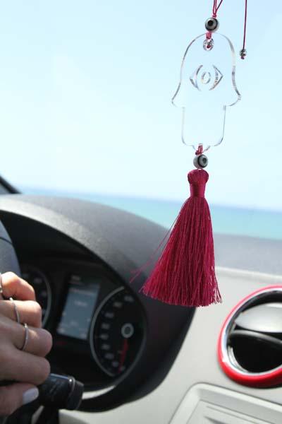 Clear acrylic car charm Hamsa Hanging with white tassel - stylish luck home decor תליון רכב • תליון רכב חמסה • חמסה לרכב • שמירה לרכב • תליון לרכב מעוצב • עין לרכב • סמלי מזל • מתנה לרכב חדש • מתנה לנהג חדש • Stylish Luck • מיוצר בישראל