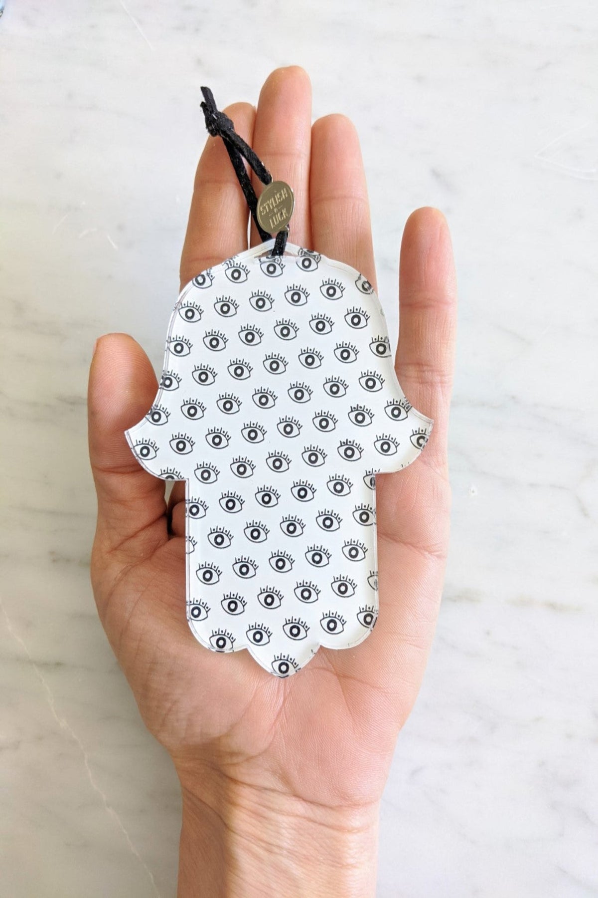 
Hamsa for kids room • Baby Hamsa • Nursery Hamsa • Acrylic Hamsa • Evil eye nursery decor • Baby protection charm • Kids room wall decor • Baby shower gift • New baby gift • Bat Mitzvah gift • Stylish Luck • Made in Israel 
חמסה לחדר ילדים • חמסה לתינוק • חמסה לעריסה • חמסה מפרספקס • חמסה מודפסת • שמירה לילדים • מתנה ללידה • מתנה לחדר ילדים • מתנה לתינוק • סמלי מזל • Stylish Luck • מיוצר בישראל
