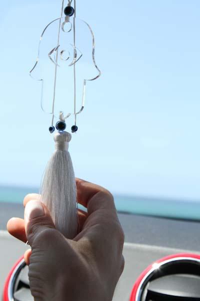 Clear acrylic car charm Hamsa Hanging with white tassel - stylish luck home  decor תליון רכב • תליון רכב חמסה • חמסה לרכב • שמירה לרכב • תליון לרכב מעוצב • עין לרכב • סמלי מזל • מתנה לרכב חדש • מתנה לנהג חדש • Stylish Luck • מיוצר בישראל
